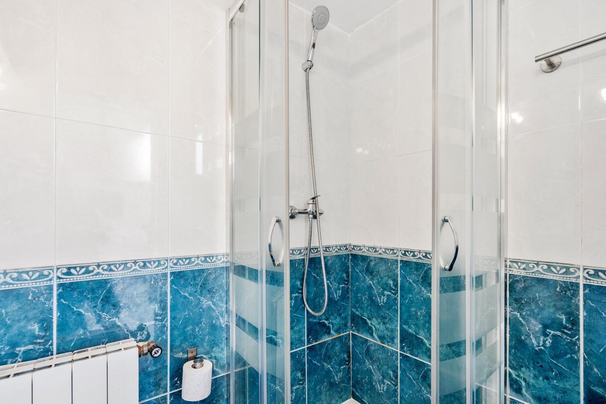 Spacious 5-bedroom In Appartement Barcelone